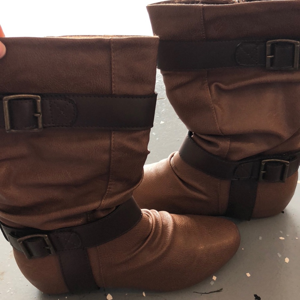 ✨NEW!✨ Boots! - Picture 2 of 6